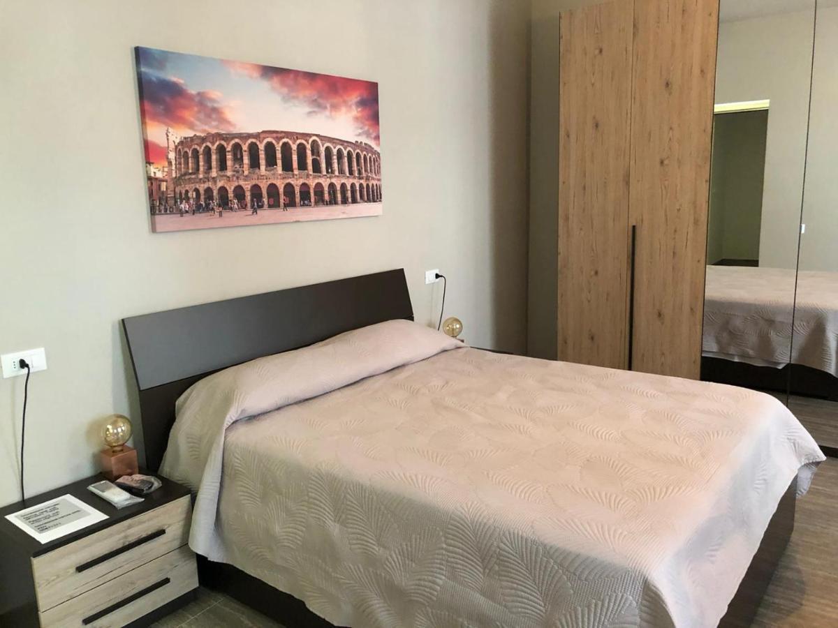 Residenza Grazioli Hotel เวโรนา ภายนอก รูปภาพ